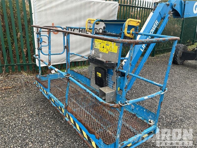 Genie S-60J 4WD Diesel Telescopic Boom Lift رافعات سلة تلسكوبية