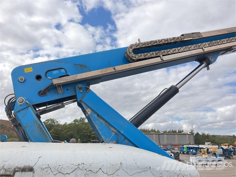 Genie S-65 رافعات سلة تلسكوبية