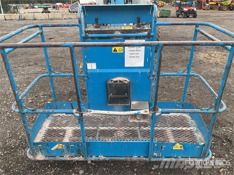 Genie S-65 رافعات سلة تلسكوبية
