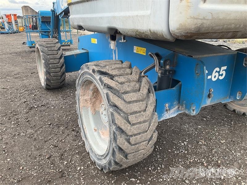 Genie S-65 رافعات سلة تلسكوبية
