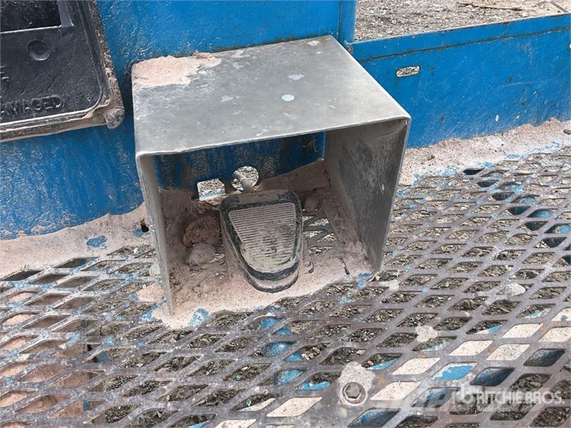 Genie S-65 رافعات سلة تلسكوبية