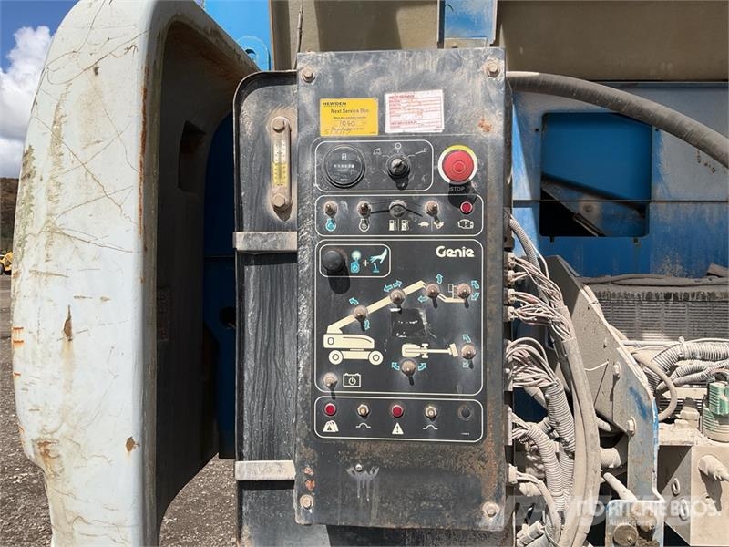 Genie S-65 رافعات سلة تلسكوبية