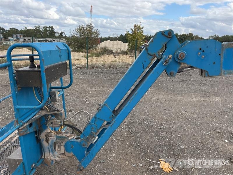 Genie S-65 رافعات سلة تلسكوبية