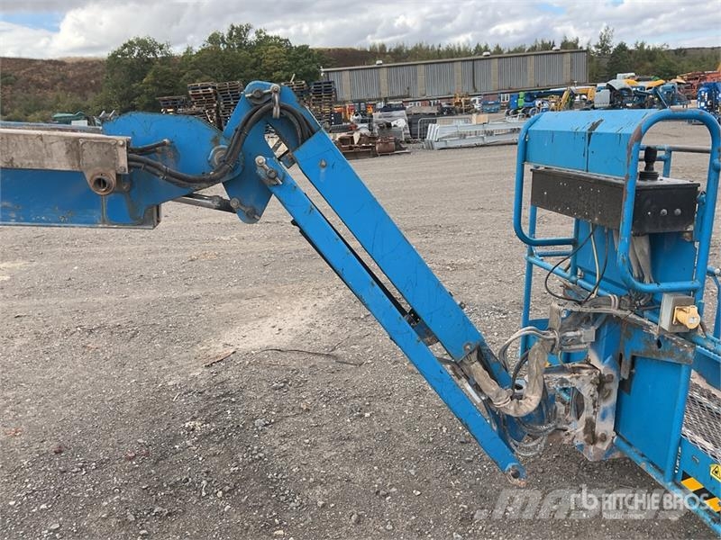 Genie S-65 رافعات سلة تلسكوبية
