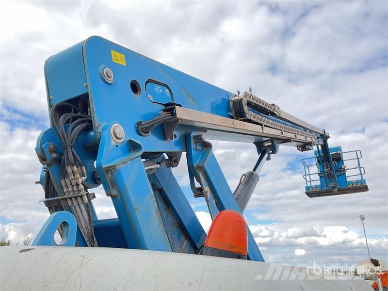 Genie S-65 رافعات سلة تلسكوبية