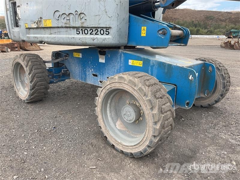 Genie S-65 رافعات سلة تلسكوبية