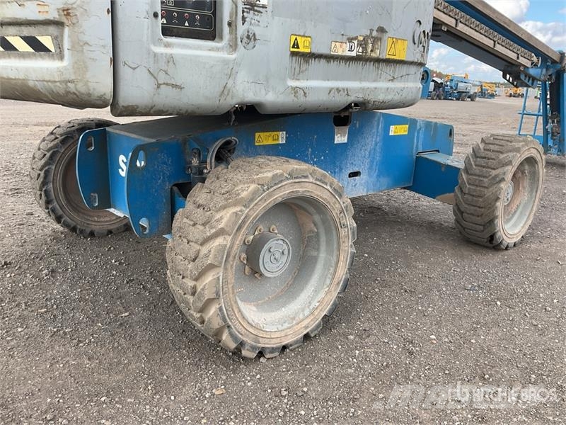 Genie S-65 رافعات سلة تلسكوبية