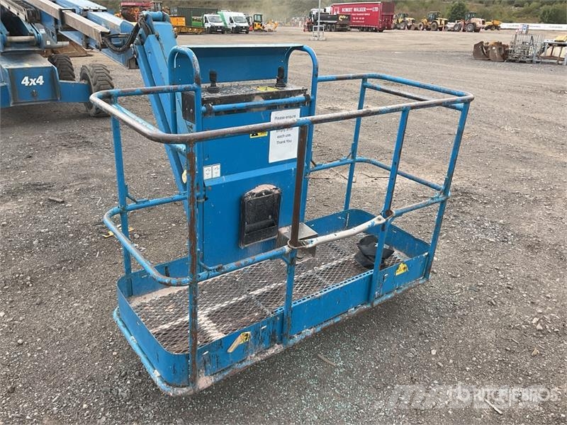 Genie S-65 رافعات سلة تلسكوبية