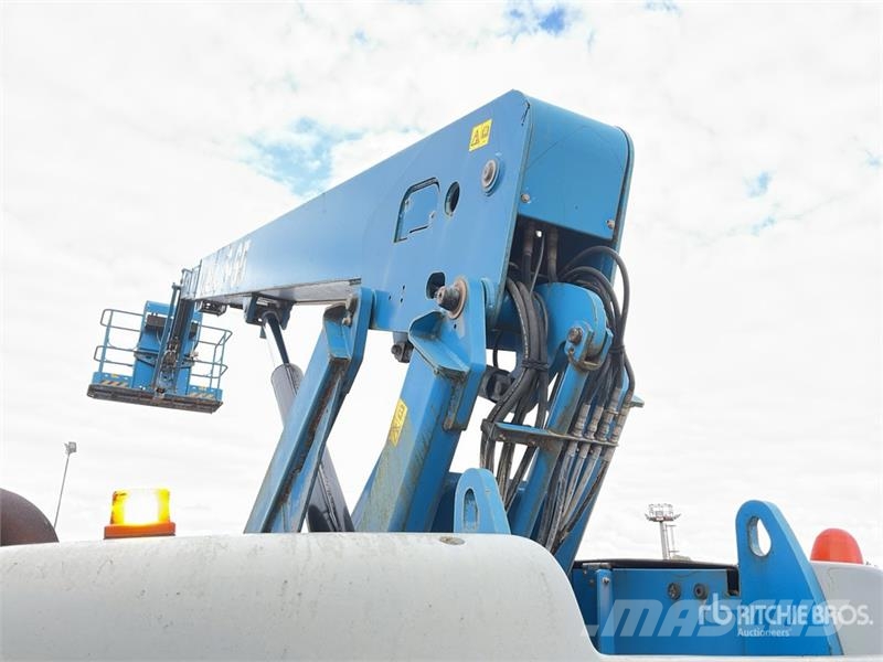 Genie S-65 رافعات سلة تلسكوبية