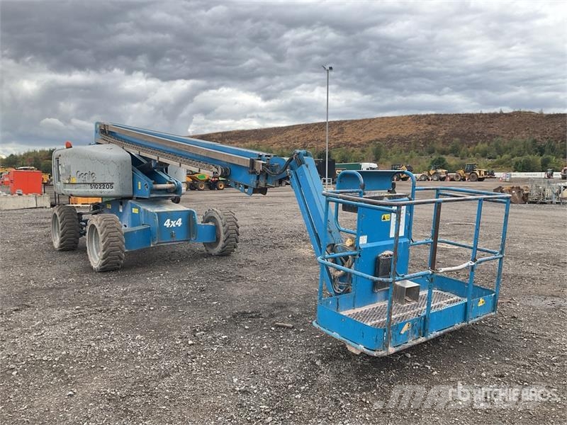 Genie S-65 رافعات سلة تلسكوبية