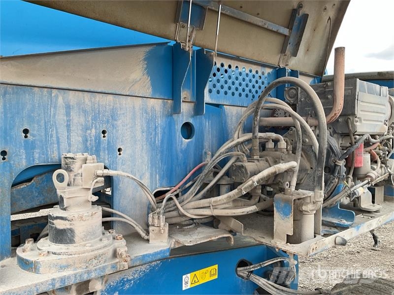 Genie S-65 رافعات سلة تلسكوبية