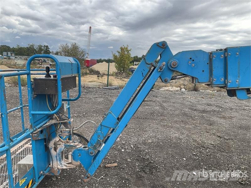 Genie S-65 رافعات سلة تلسكوبية