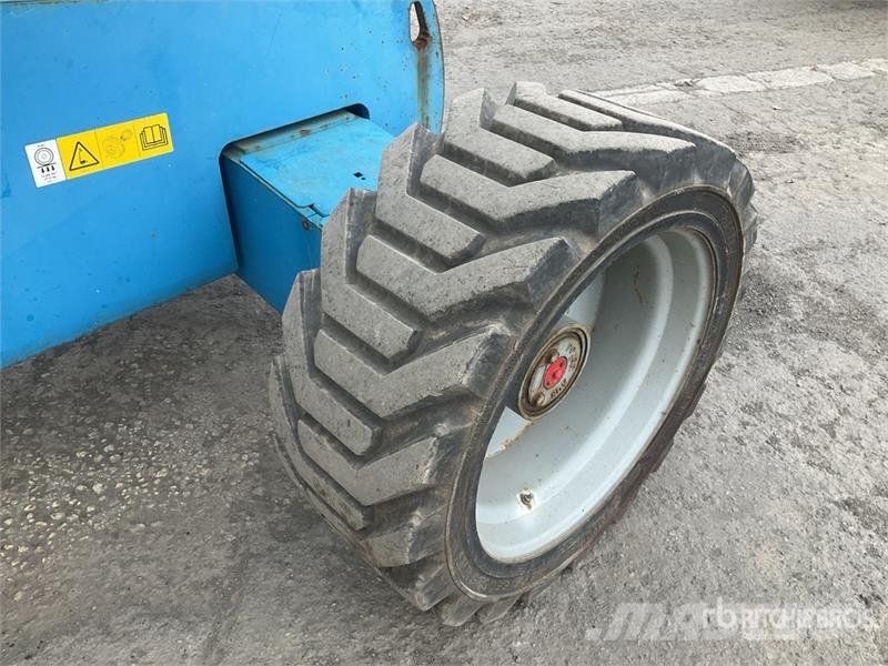 Genie S-65 4WD Diesel Telescopic Boom Lift Telescopic boom lifts