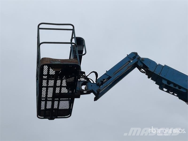 Genie S-65 4WD Diesel Articulating Boom Lift رافعات سلة مفصلية