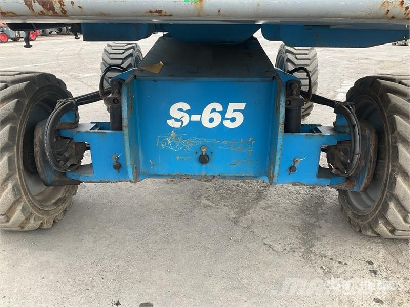 Genie S-65 4WD Diesel Telescopic Boom Lift Telescopic boom lifts