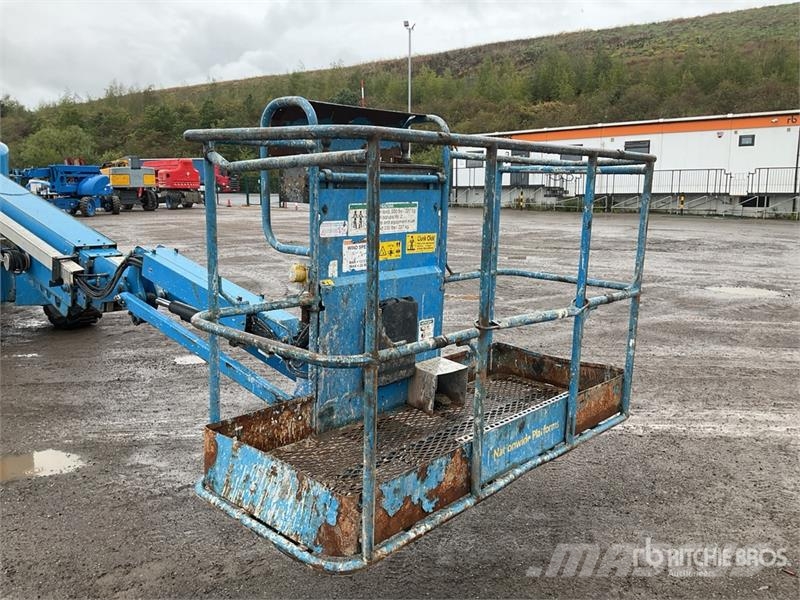 Genie S-65 4WD Diesel Articulating Boom Lift رافعات سلة مفصلية