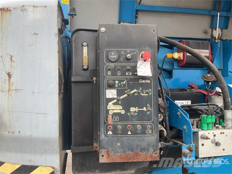 Genie S-65 4WD Diesel Telescopic Boom Lift Telescopic boom lifts