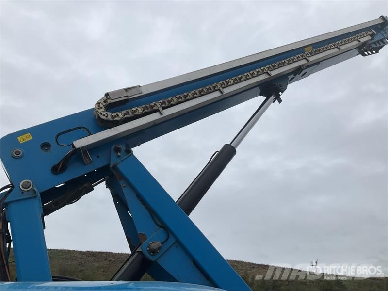 Genie S-65 4WD Diesel Articulating Boom Lift رافعات سلة مفصلية