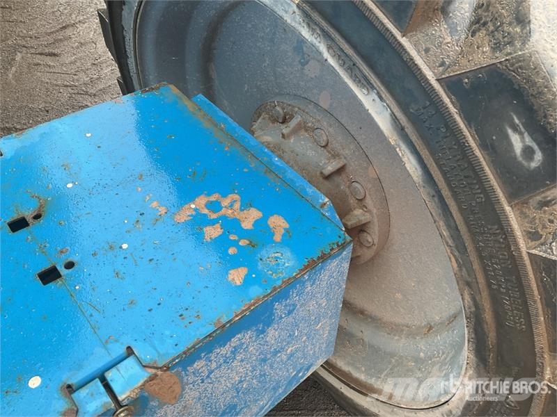 Genie S-65 4WD Diesel Articulating Boom Lift رافعات سلة مفصلية