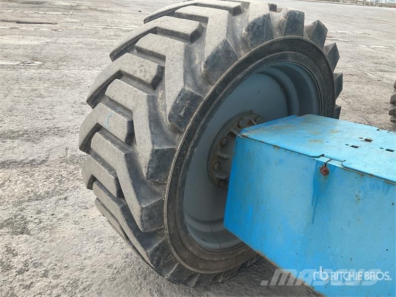 Genie S-65 4WD Diesel Telescopic Boom Lift Telescopic boom lifts