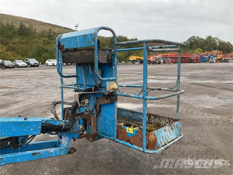 Genie S-65 4WD Diesel Articulating Boom Lift رافعات سلة مفصلية