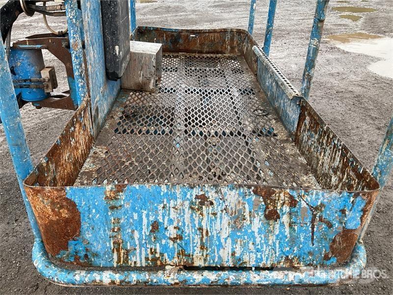 Genie S-65 4WD Diesel Articulating Boom Lift رافعات سلة مفصلية
