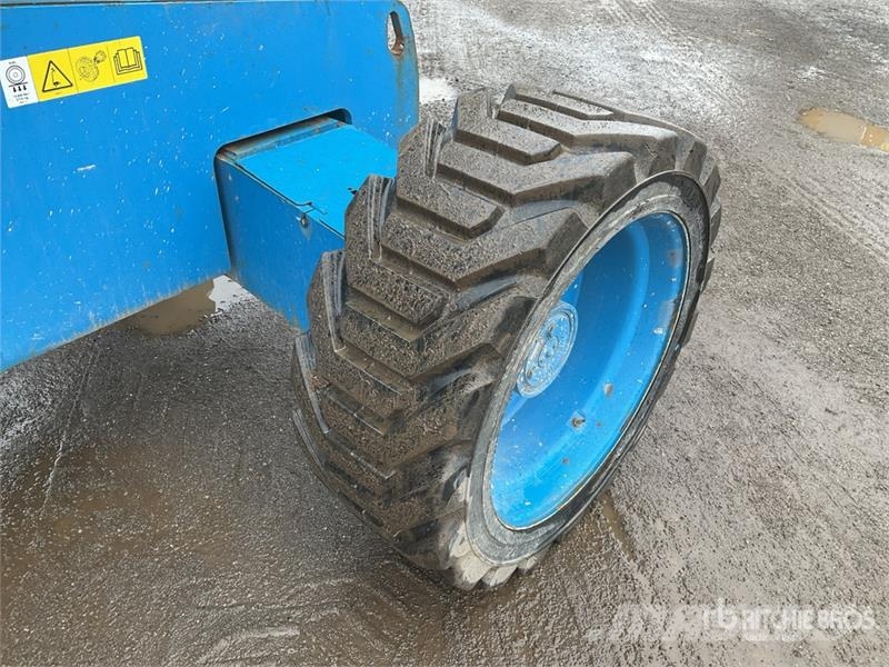 Genie S-65 4WD Diesel Articulating Boom Lift رافعات سلة مفصلية