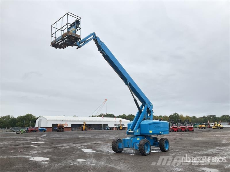 Genie S-65 4WD Diesel Articulating Boom Lift رافعات سلة مفصلية