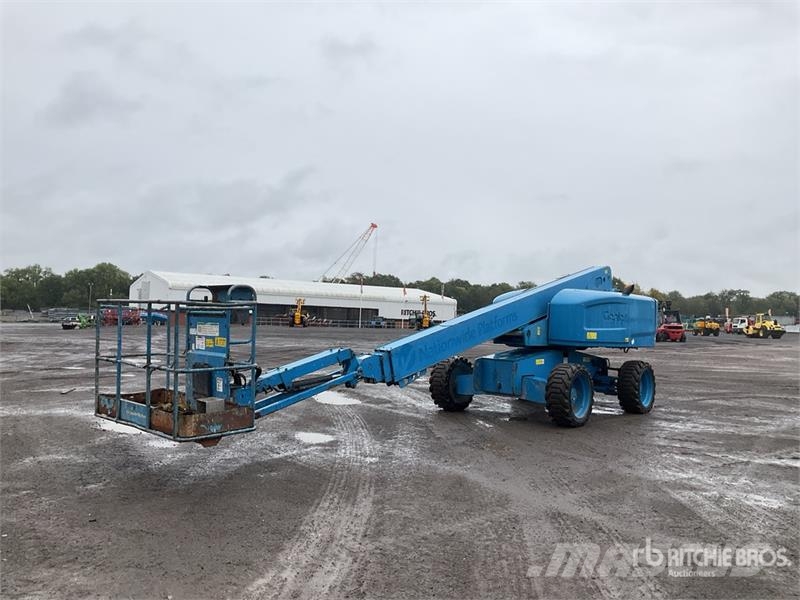Genie S-65 4WD Diesel Articulating Boom Lift رافعات سلة مفصلية