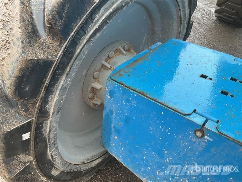 Genie S-65 4WD Diesel Articulating Boom Lift رافعات سلة مفصلية