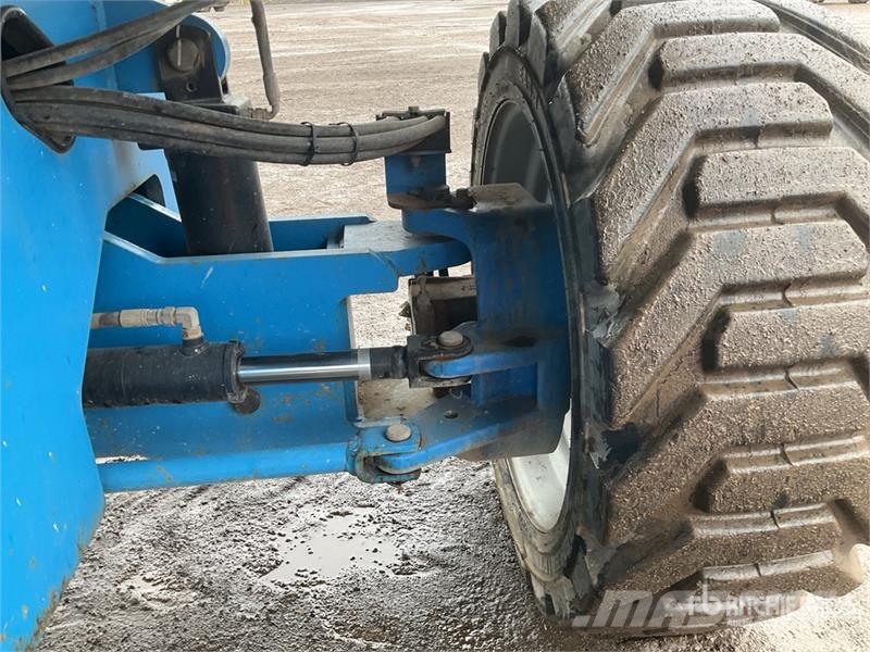 Genie S-65 4WD Diesel Articulating Boom Lift رافعات سلة مفصلية