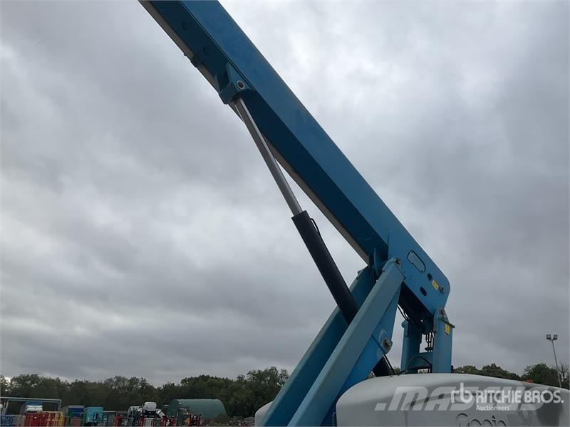Genie S-65 4WD Diesel Telescopic Boom Lift Telescopic boom lifts