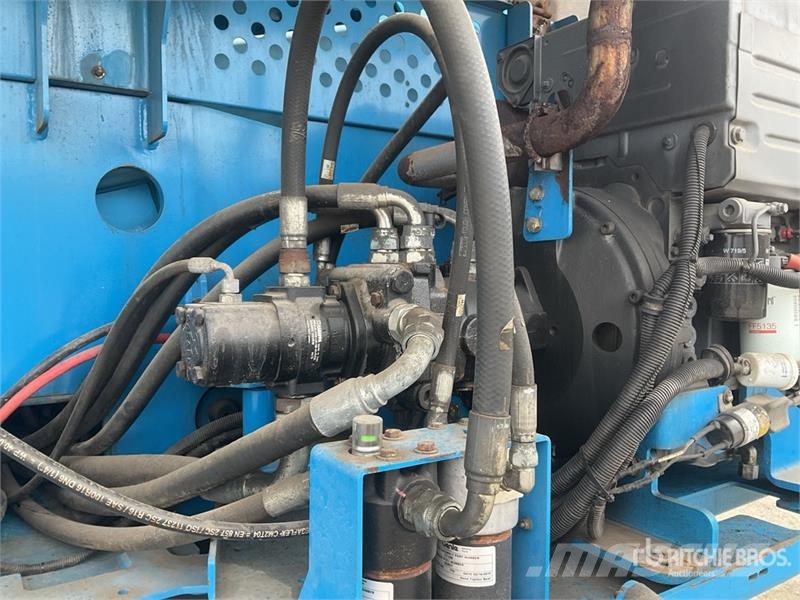 Genie S-65 4WD Diesel Telescopic Boom Lift Telescopic boom lifts