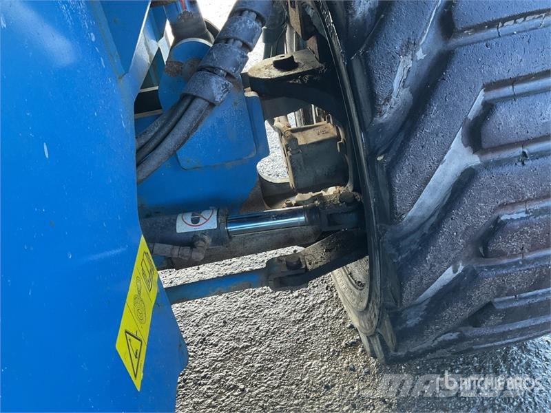 Genie S-85 Articulated boom lifts