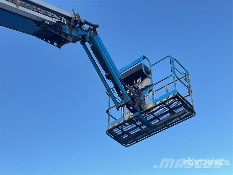Genie S-85 4WD Diesel Telescopic Boom Lift Telescopic boom lifts