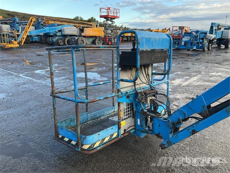 Genie S-85 4WD Diesel Telescopic Boom Lift Telescopic boom lifts