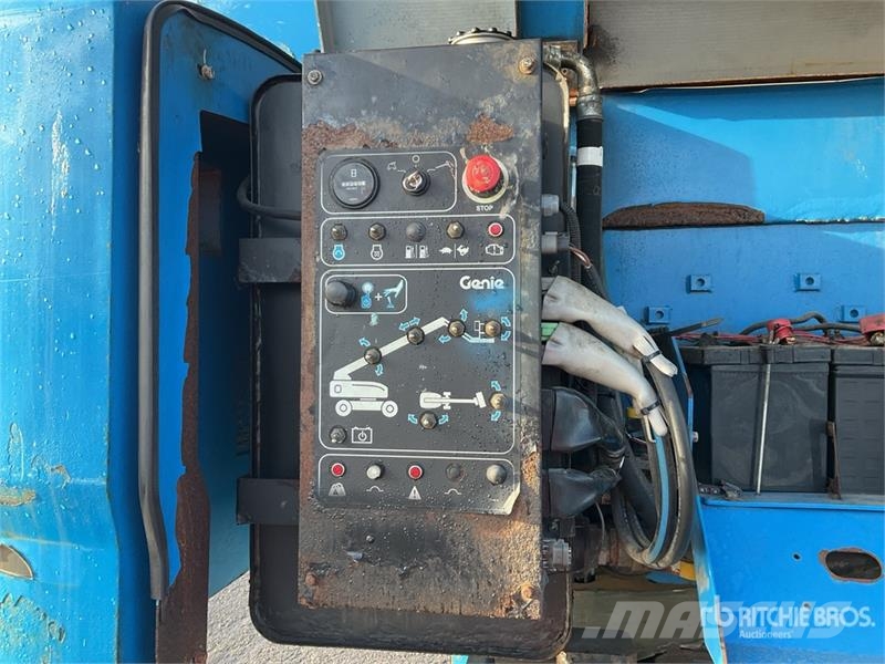 Genie S-85 4WD Diesel Telescopic Boom Lift Telescopic boom lifts