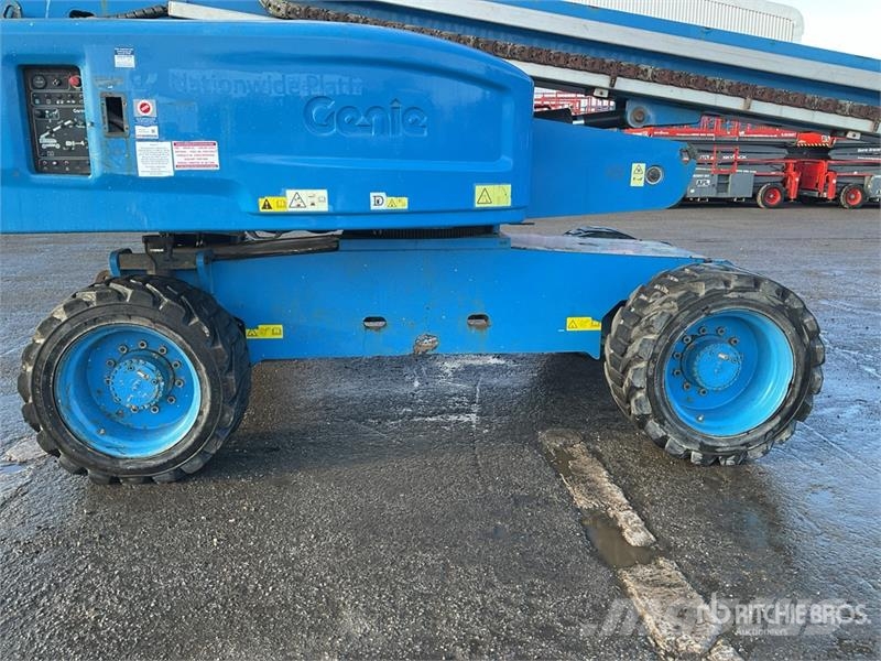 Genie S-85 4WD Diesel Telescopic Boom Lift Telescopic boom lifts