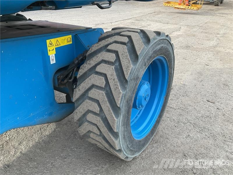 Genie S125 4WD Diesel Telescopic Boom Lift Nacelles télescopiques