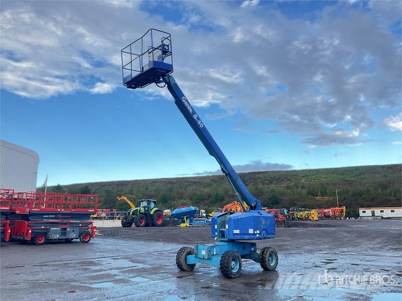 Genie S40 Telescopic boom lifts
