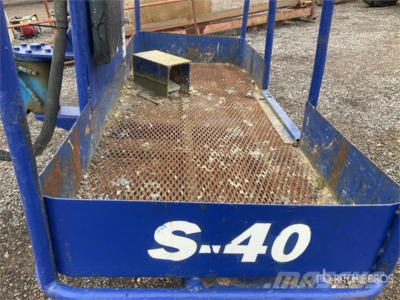 Genie S40 Diesel Scissor Lift Ollós emelők