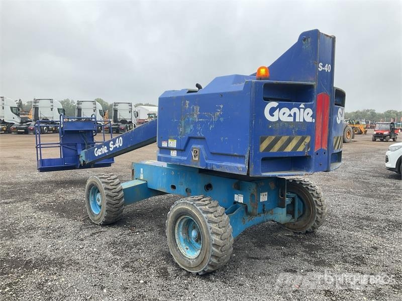 Genie S40 Telescopic Boom Lift رافعات سلة تلسكوبية