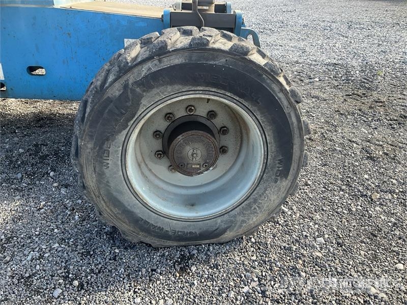 Genie S85 4WD Diesel 4WD Diesel Telescopic Boom Lift Nacelles télescopiques