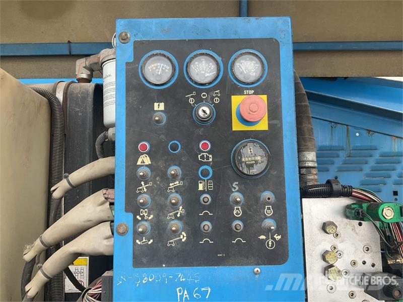 Genie S85 4WD Diesel 4WD Diesel Telescopic Boom Lift Nacelles télescopiques