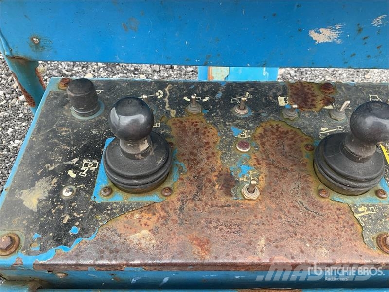 Genie S85 4WD Diesel 4WD Diesel Telescopic Boom Lift Nacelles télescopiques