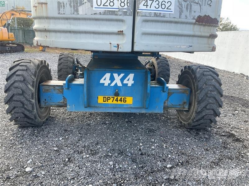 Genie S85 4WD Diesel 4WD Diesel Telescopic Boom Lift Nacelles télescopiques