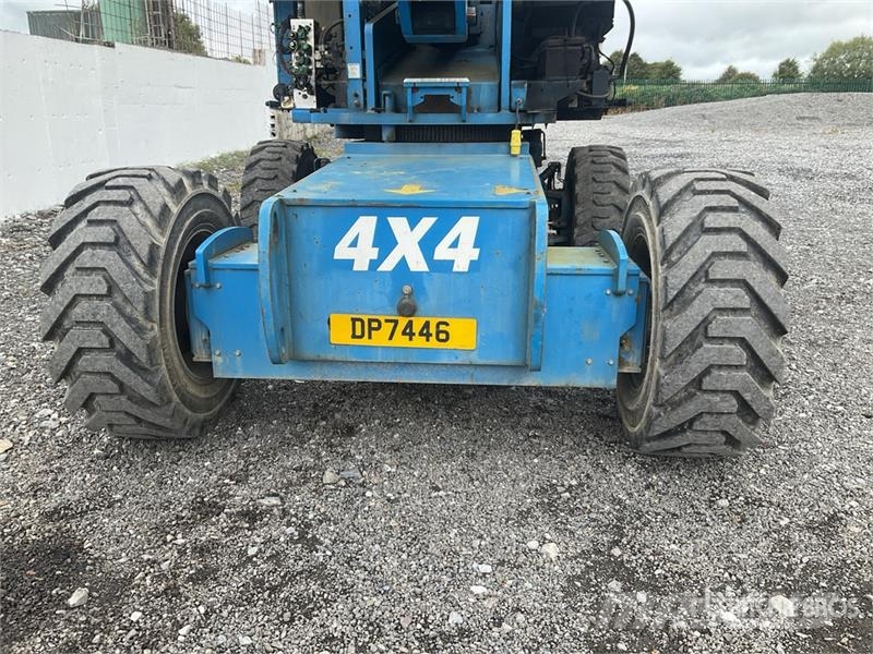 Genie S85 4WD Diesel 4WD Diesel Telescopic Boom Lift Nacelles télescopiques
