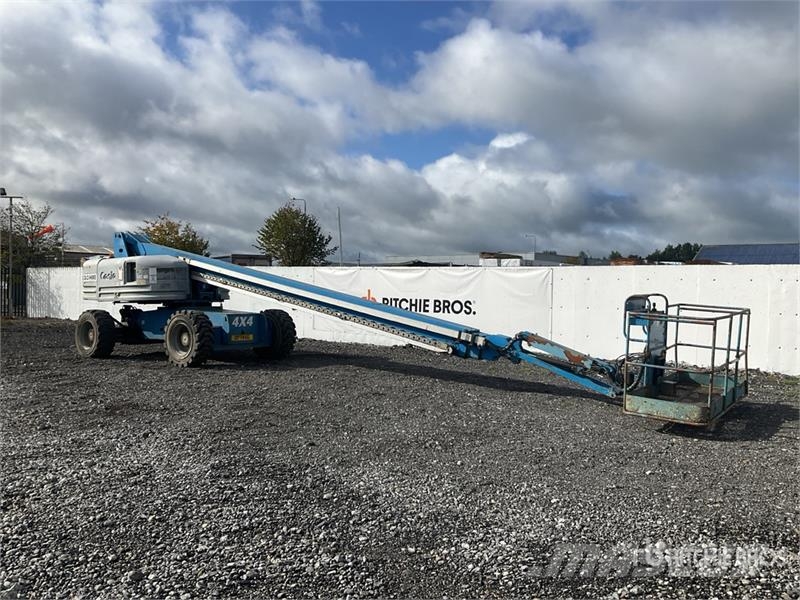 Genie S85 4WD Diesel 4WD Diesel Telescopic Boom Lift Nacelles télescopiques