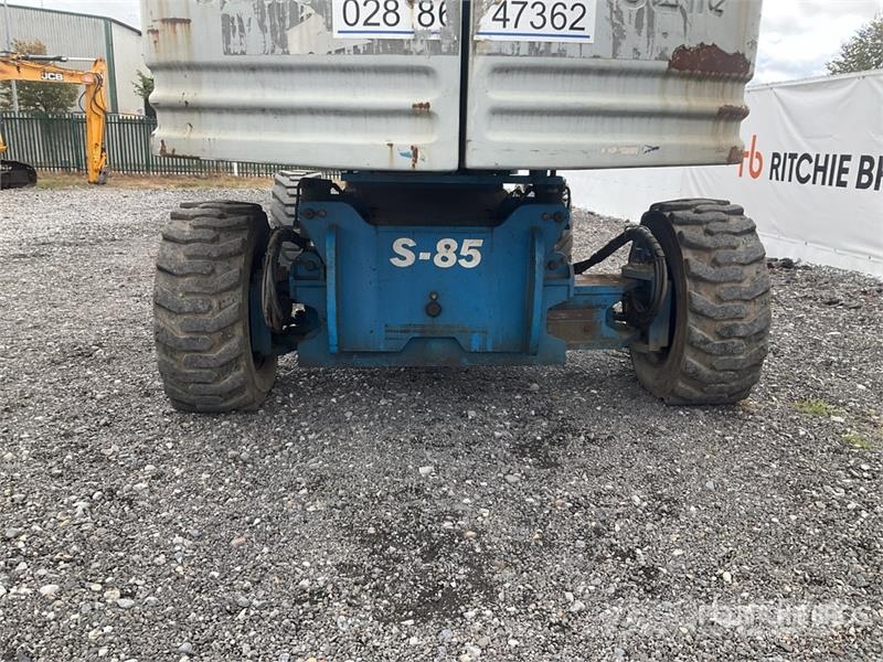 Genie S85 4WD Diesel 4WD Diesel Telescopic Boom Lift Nacelles télescopiques