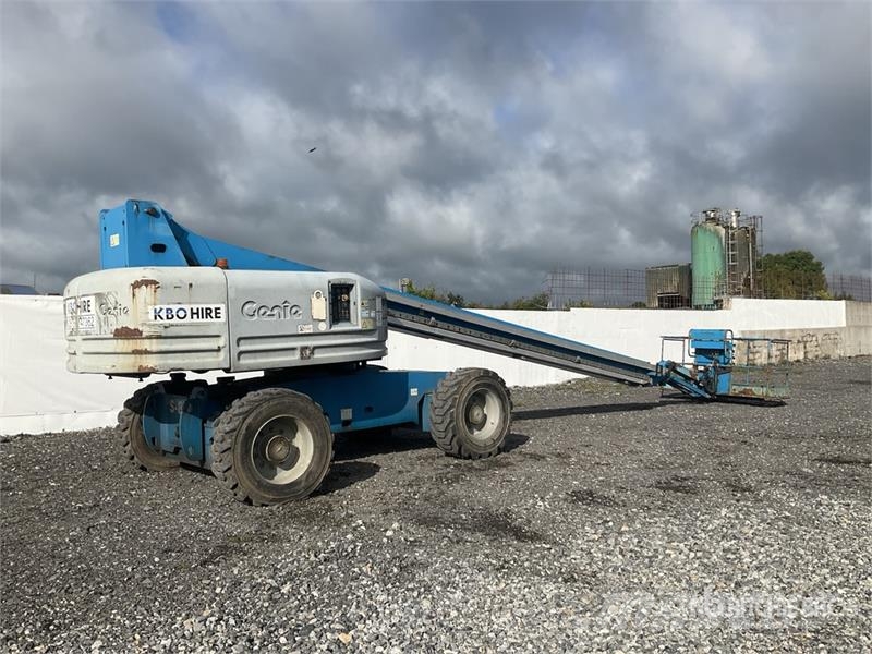 Genie S85 4WD Diesel 4WD Diesel Telescopic Boom Lift Nacelles télescopiques